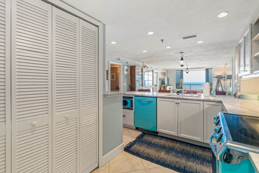 00423023 c213 4822 9dc0 aaad215f9e77