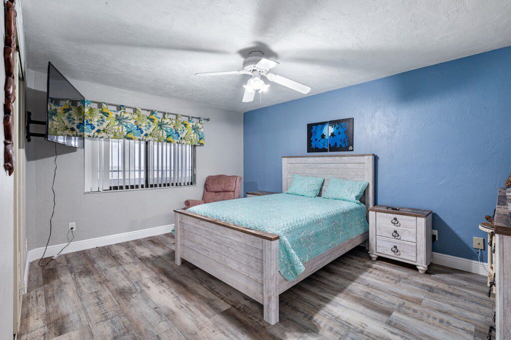 8bca90c7 bcb5 4e16 9bd3 61bf4e49ddad