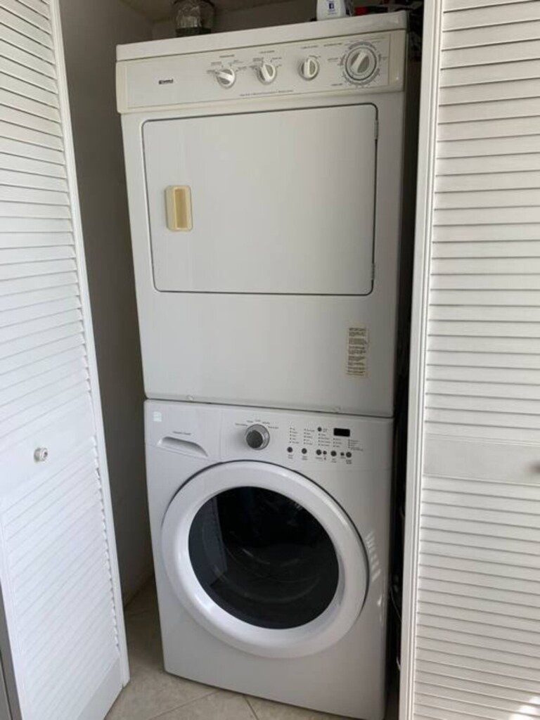 fe296f9d 1a64 4826 b1cb 3267b3e9d70c